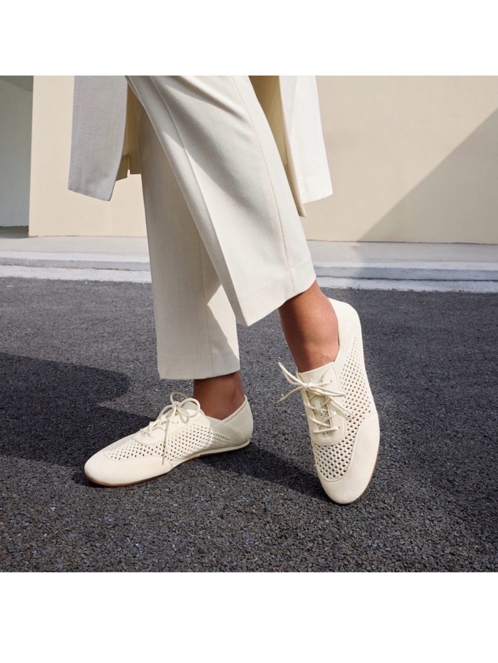 VIVAIA Round-Toe Lace-Up Mesh Sneakers (Yara) - size 35